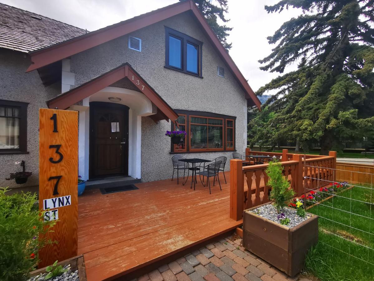 Riverfront Estate Bed&Breakfast Banff Exterior photo